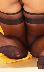 nylon pantyhose pics